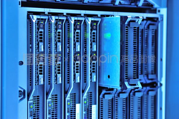 網絡服務器與云計算裝備技術服務 驅動數字化轉型的核心力量