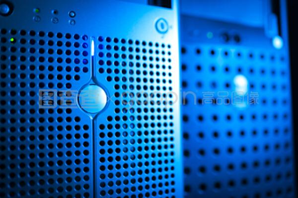 網絡服務器與云計算裝備技術服務的融合與發展